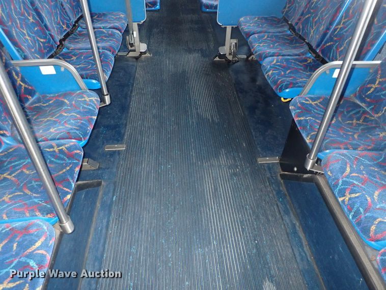 image for item DJ5626 2006 Gillig Phantom C29D096N4  transit bus