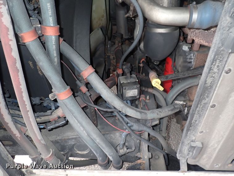 image for item DJ5626 2006 Gillig Phantom C29D096N4  transit bus