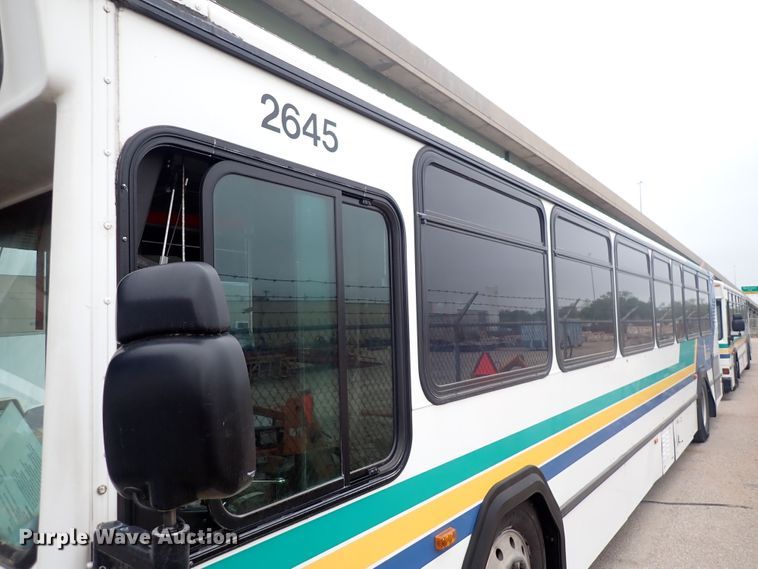 image for item DJ5626 2006 Gillig Phantom C29D096N4  transit bus