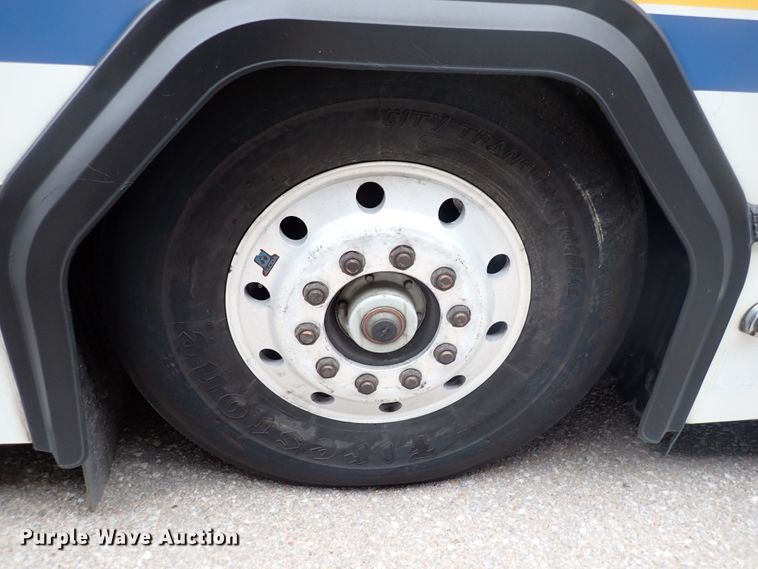 image for item DJ5626 2006 Gillig Phantom C29D096N4  transit bus