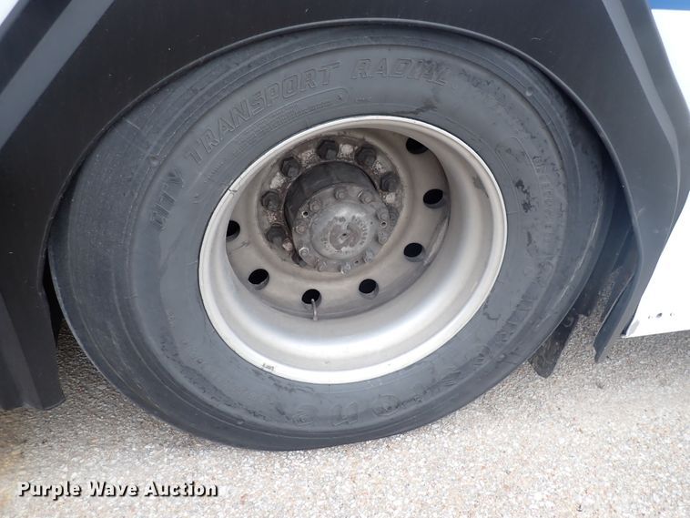 image for item DJ5626 2006 Gillig Phantom C29D096N4  transit bus