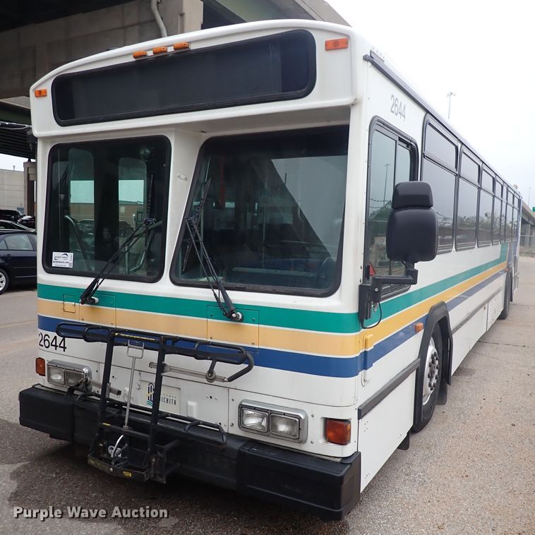 image for item DJ5627 2006 Gillig Phantom C29D096N4  transit bus