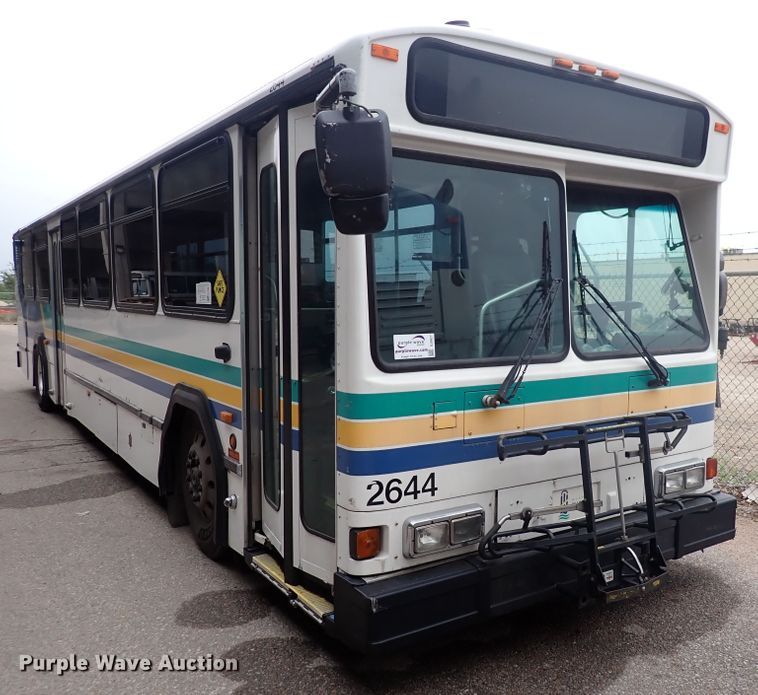 image for item DJ5627 2006 Gillig Phantom C29D096N4  transit bus
