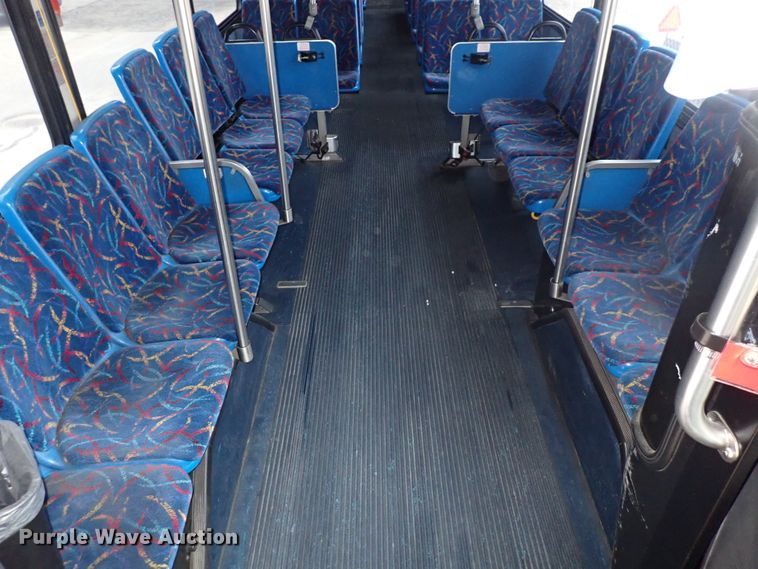 image for item DJ5627 2006 Gillig Phantom C29D096N4  transit bus