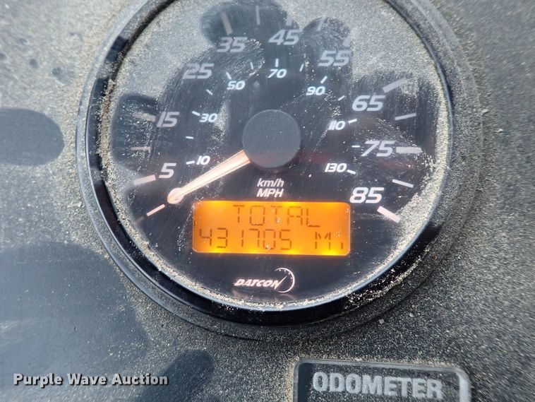 image for item DJ5627 2006 Gillig Phantom C29D096N4  transit bus