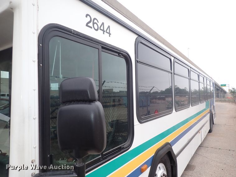 image for item DJ5627 2006 Gillig Phantom C29D096N4  transit bus