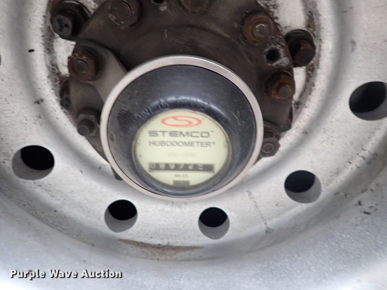 image for item DJ5627 2006 Gillig Phantom C29D096N4  transit bus