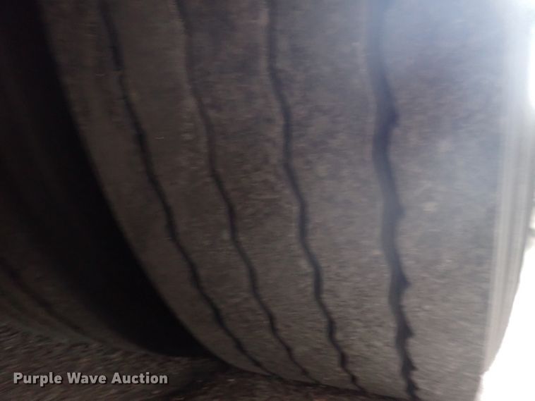 image for item DJ5627 2006 Gillig Phantom C29D096N4  transit bus