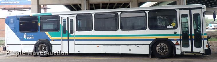 image for item DJ5630 2006 Gillig Phantom C29D096N4  transit bus