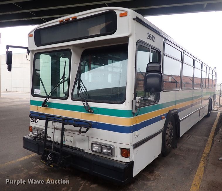 image for item DJ5630 2006 Gillig Phantom C29D096N4  transit bus