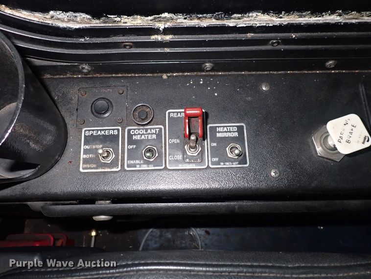 image for item DJ5630 2006 Gillig Phantom C29D096N4  transit bus