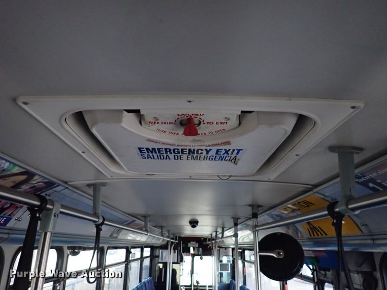 image for item DJ5630 2006 Gillig Phantom C29D096N4  transit bus