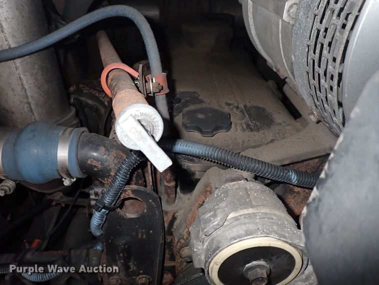 image for item DJ5630 2006 Gillig Phantom C29D096N4  transit bus