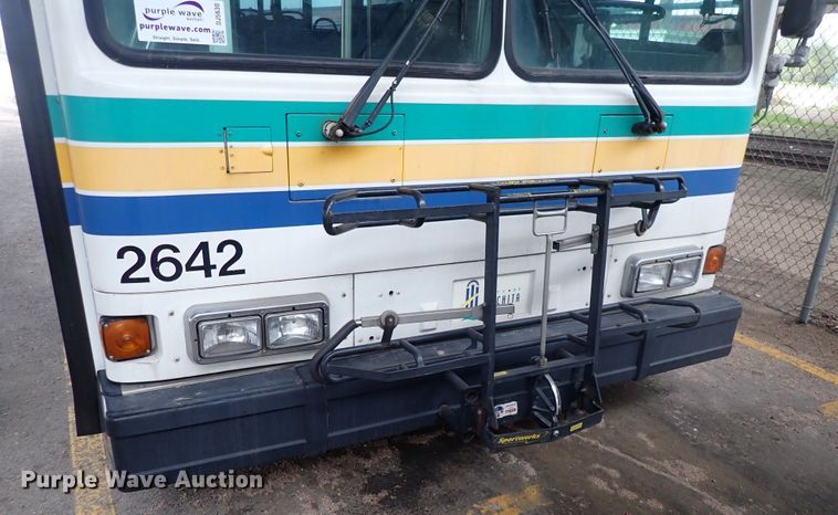 image for item DJ5630 2006 Gillig Phantom C29D096N4  transit bus