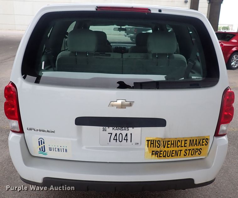 image for item DJ5633 2005 Chevrolet Uplander  van
