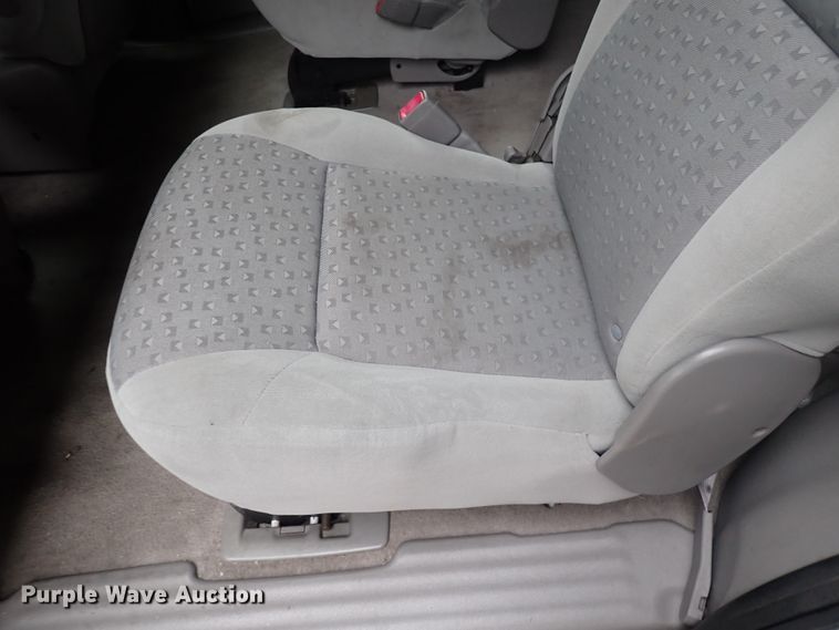 image for item DJ5633 2005 Chevrolet Uplander  van