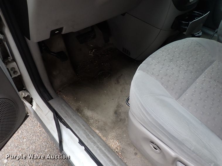 image for item DJ5633 2005 Chevrolet Uplander  van