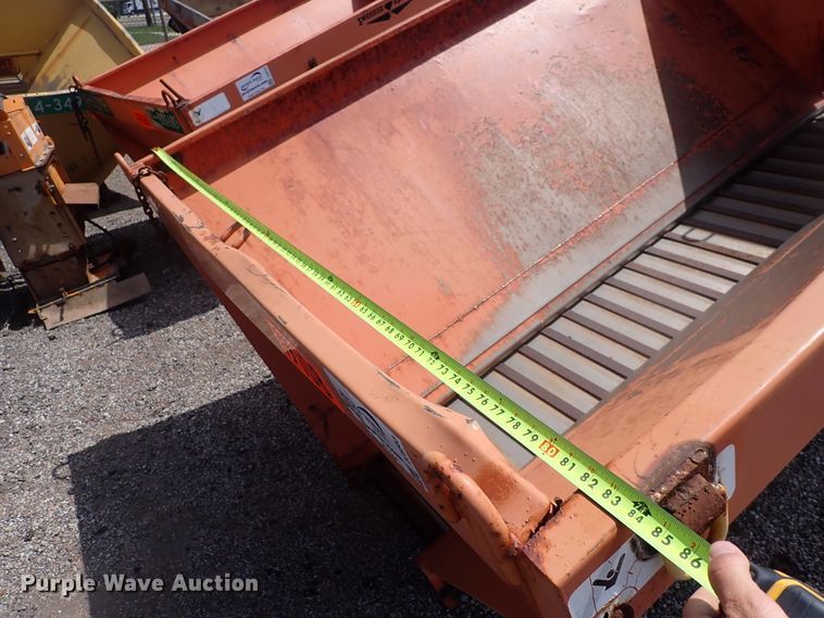 image for item DJ5683 Henderson spreader