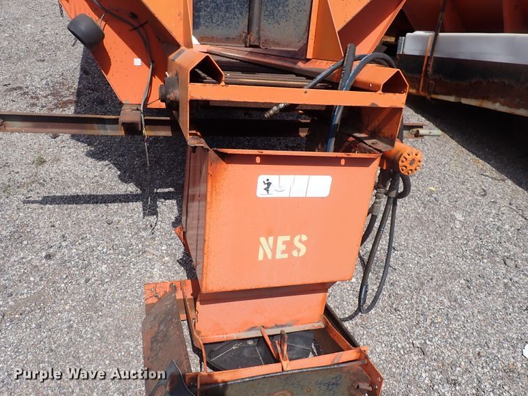 image for item DJ5683 Henderson spreader