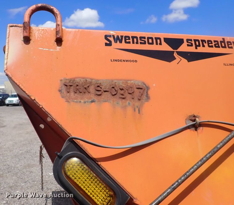 image for item DJ5683 Henderson spreader