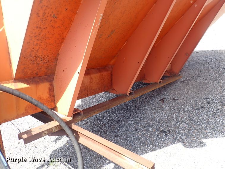 image for item DJ5683 Henderson spreader