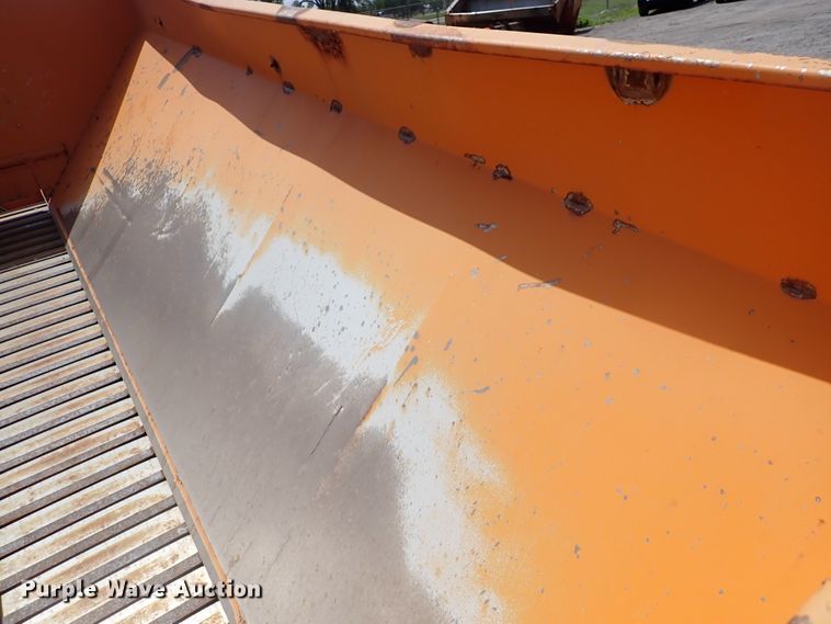 image for item DJ5684 Henderson spreader