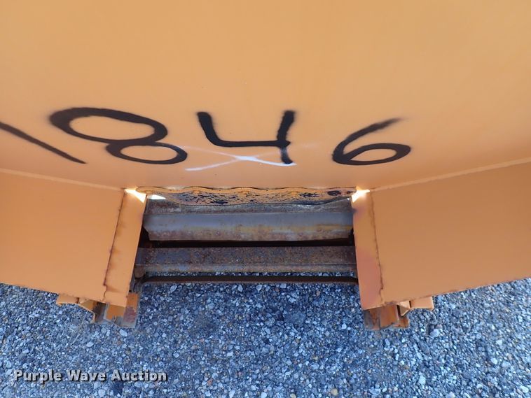 image for item DJ5684 Henderson spreader