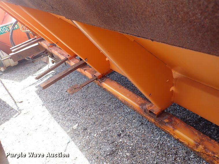 image for item DJ5684 Henderson spreader