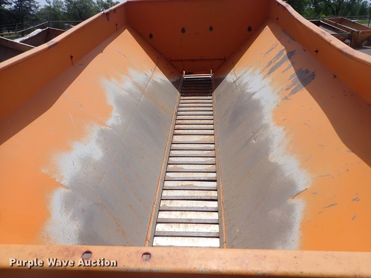 image for item DJ5686 Henderson spreader