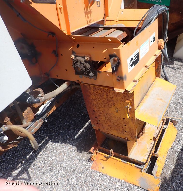 image for item DJ5686 Henderson spreader