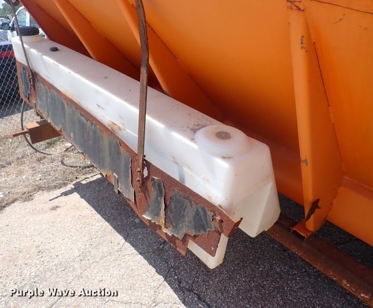 image for item DJ5689 Henderson spreader