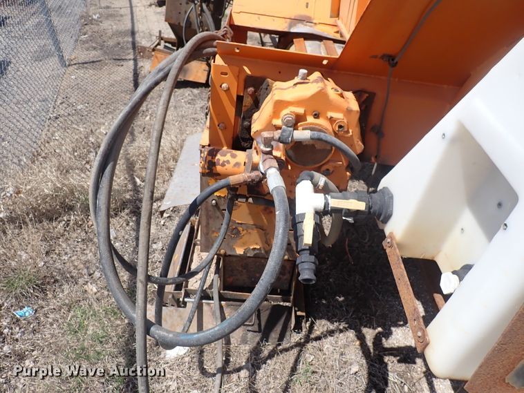 image for item DJ5689 Henderson spreader