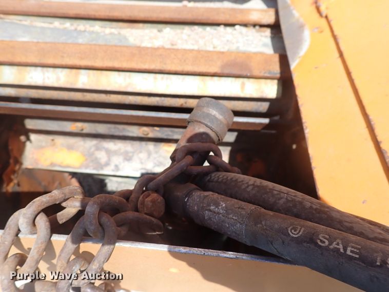 image for item DJ5689 Henderson spreader