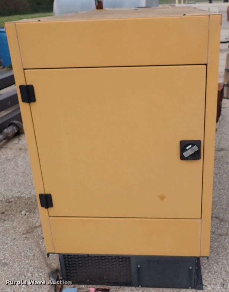 image for item IF9120 2003 Olympian G40F3  generator