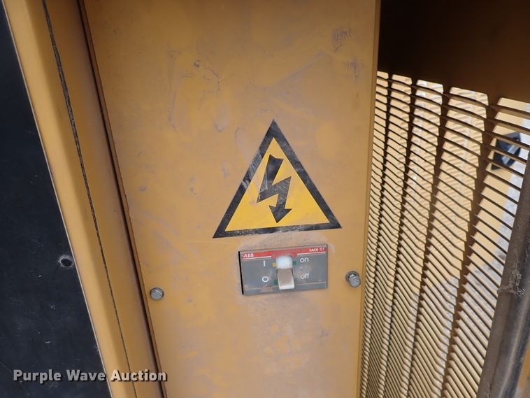 image for item IF9120 2003 Olympian G40F3  generator