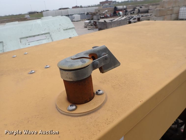 image for item IF9120 2003 Olympian G40F3  generator