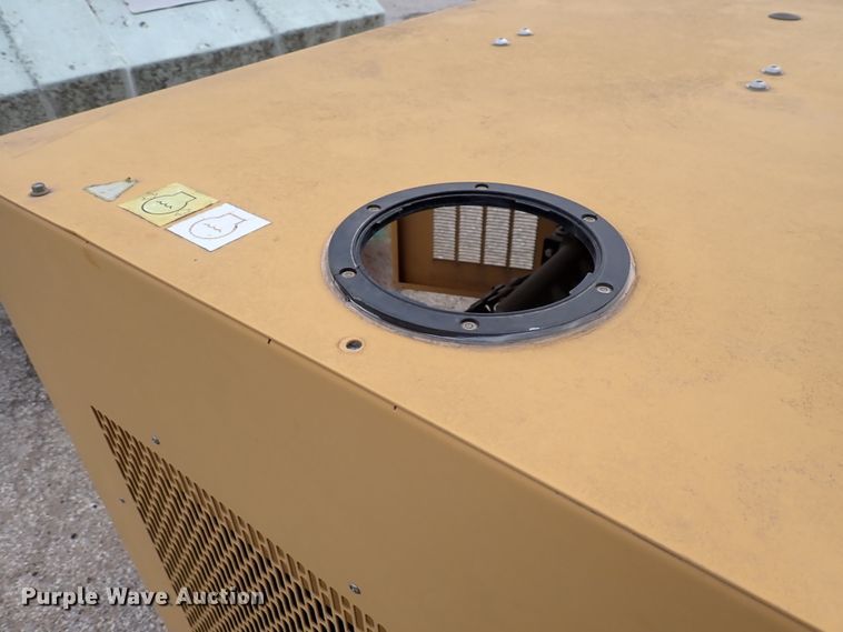 image for item IF9120 2003 Olympian G40F3  generator