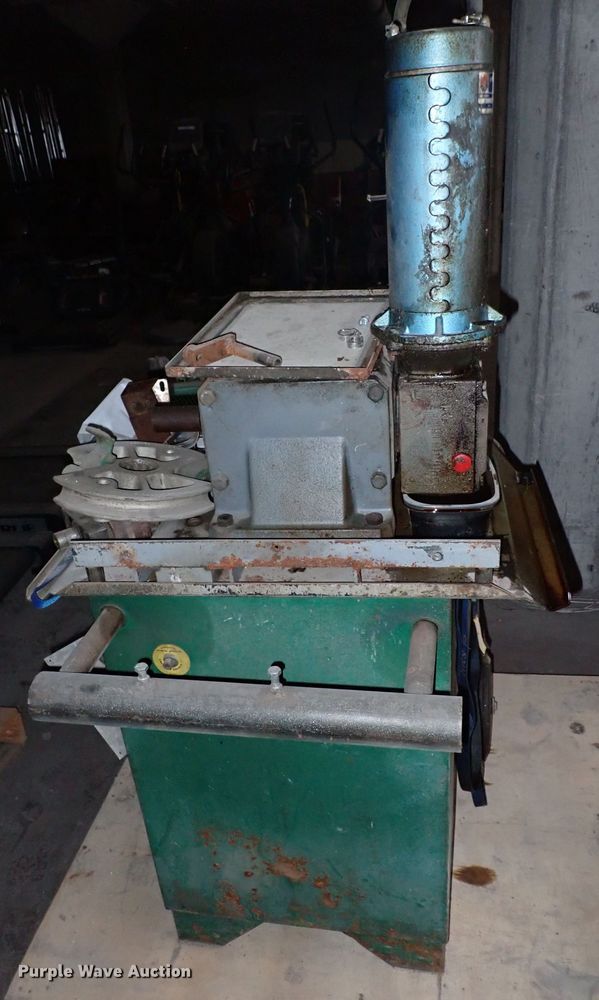 image for item IF9142 Greenlee 550 Speed Bender  pipe bender