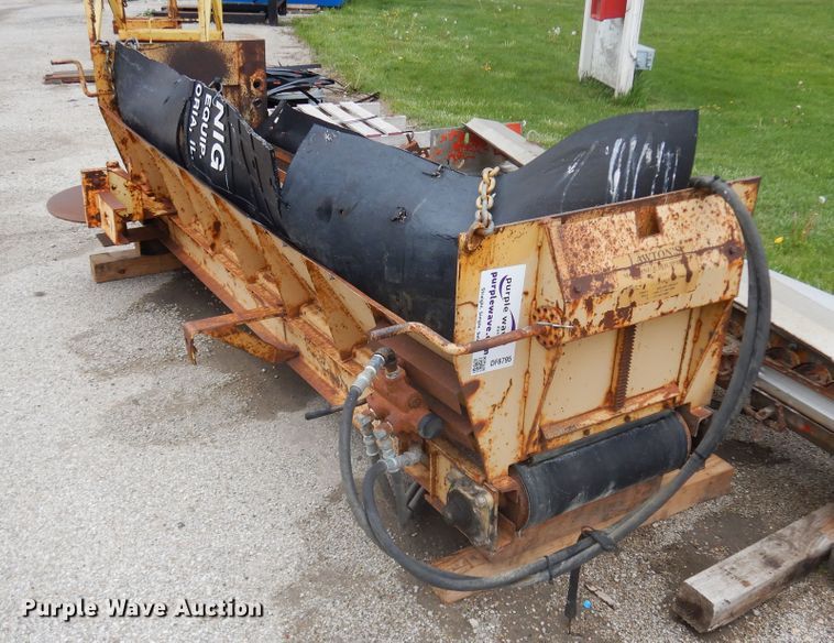 image for item DF6795 Lawton Equipment L8000  end gate spreader