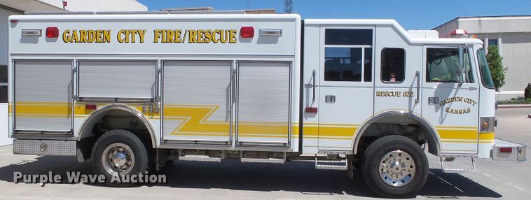 image for item DI5589 1997 Pierce  rescue vehicle