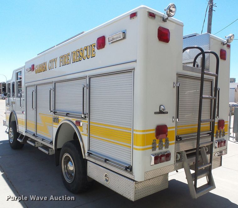 image for item DI5589 1997 Pierce  rescue vehicle