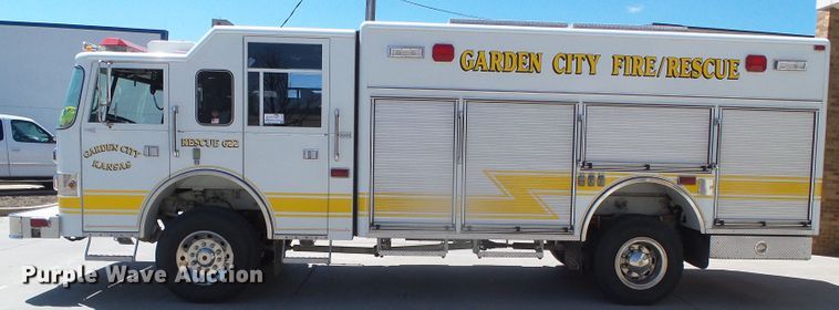 image for item DI5589 1997 Pierce  rescue vehicle