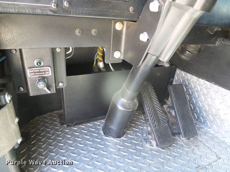 image for item DI5589 1997 Pierce  rescue vehicle