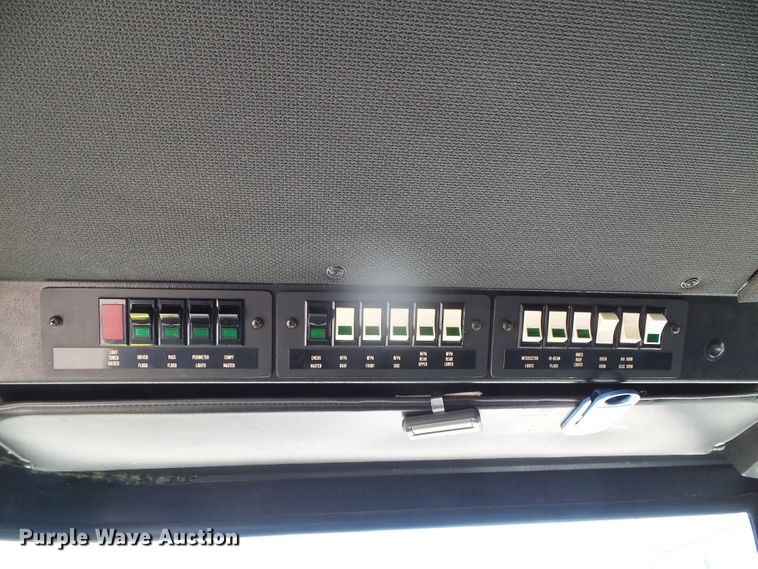 image for item DI5589 1997 Pierce  rescue vehicle