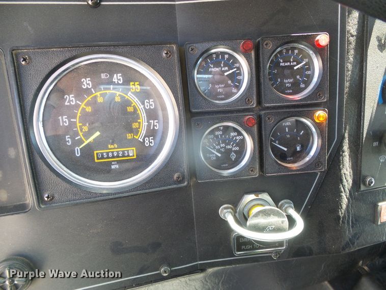 image for item DI5589 1997 Pierce  rescue vehicle