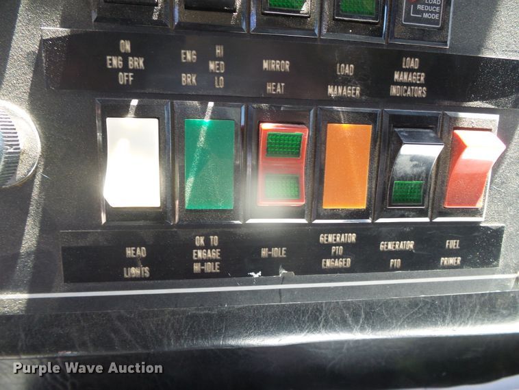 image for item DI5589 1997 Pierce  rescue vehicle