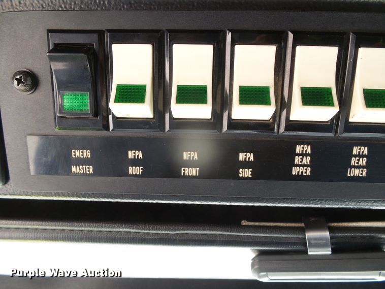 image for item DI5589 1997 Pierce  rescue vehicle