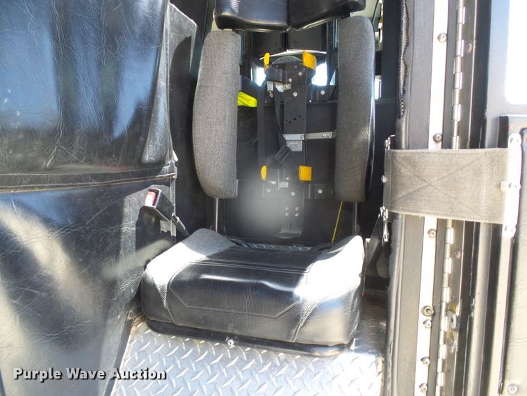 image for item DI5589 1997 Pierce  rescue vehicle