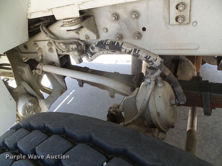 image for item DI5589 1997 Pierce  rescue vehicle