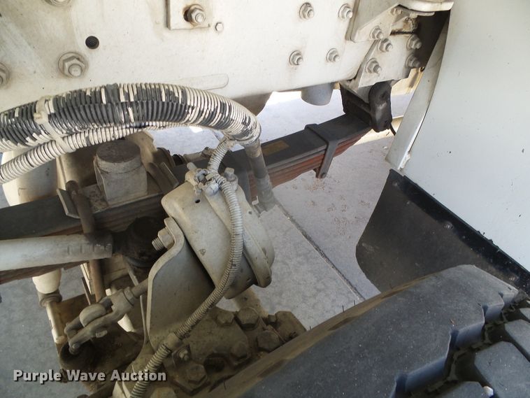 image for item DI5589 1997 Pierce  rescue vehicle